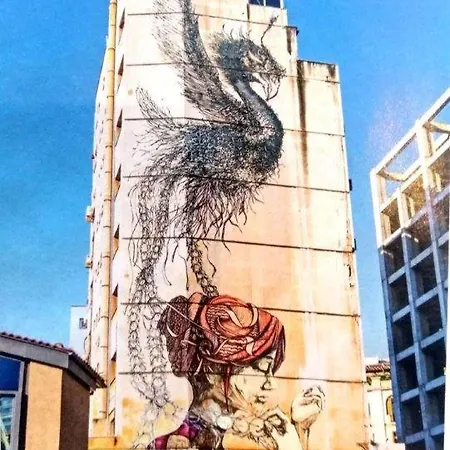 Graffitisuites#bronze Salonic