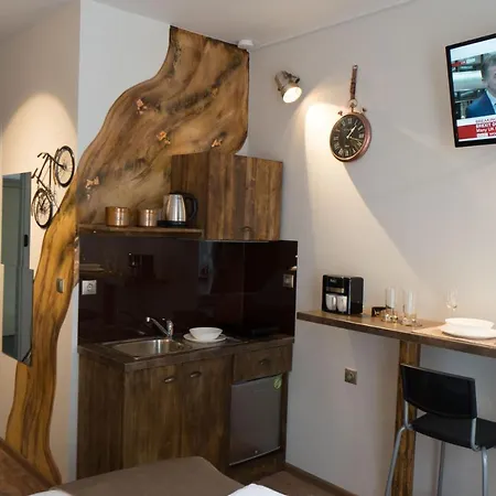 Graffitisuites#bronze Apartament