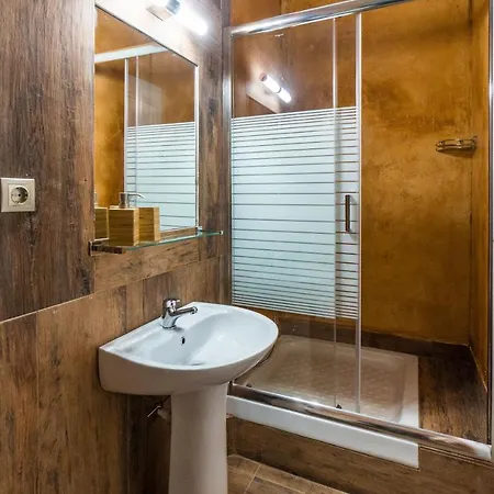 Graffitisuites#bronze Salonic